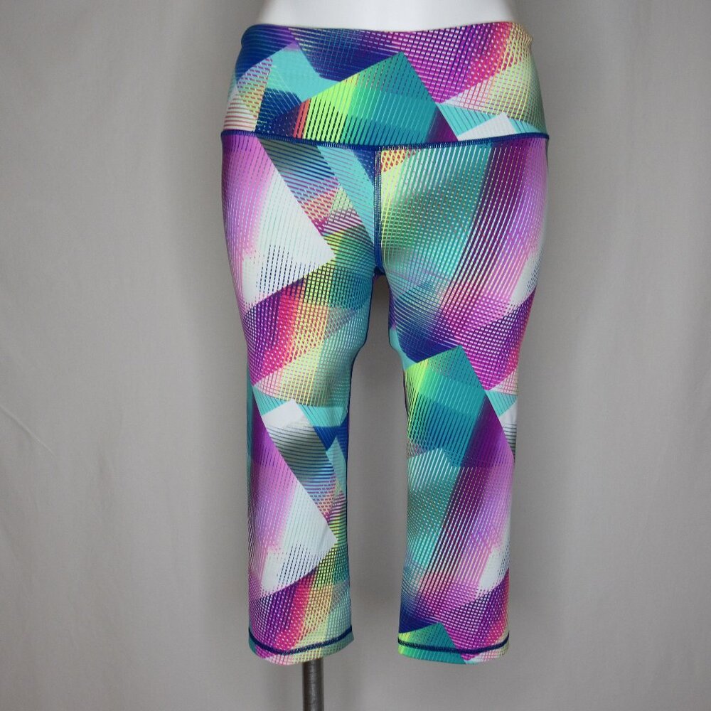 Victoria's Secret VSX Colorful Geometric Crop Sport Leggings  17" KNOCKOUT M